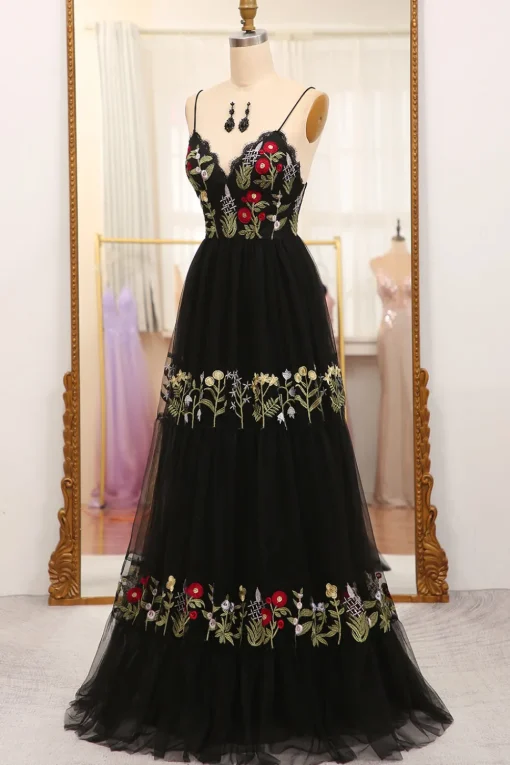 A-Line Black Spaghetti Straps Embroidered Tulle Long Prom Dress