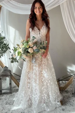 A-Line Ivory Spaghetti Straps Long Boho Wedding Dress with Appliques
