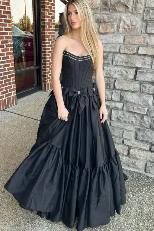 Black Corset A Line Pleated Bow Knot Strapless Prom Dress