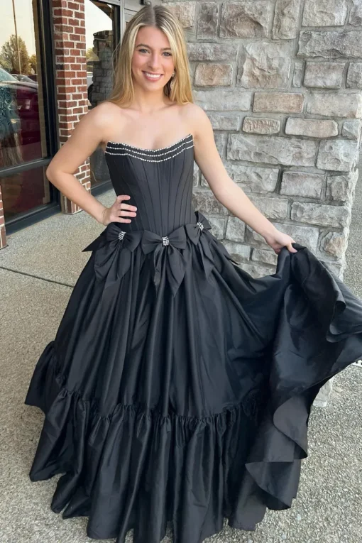 Black Corset A Line Pleated Bow Knot Strapless Prom Dress