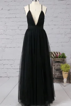 Black Deep V-neck Tulle Prom Dress