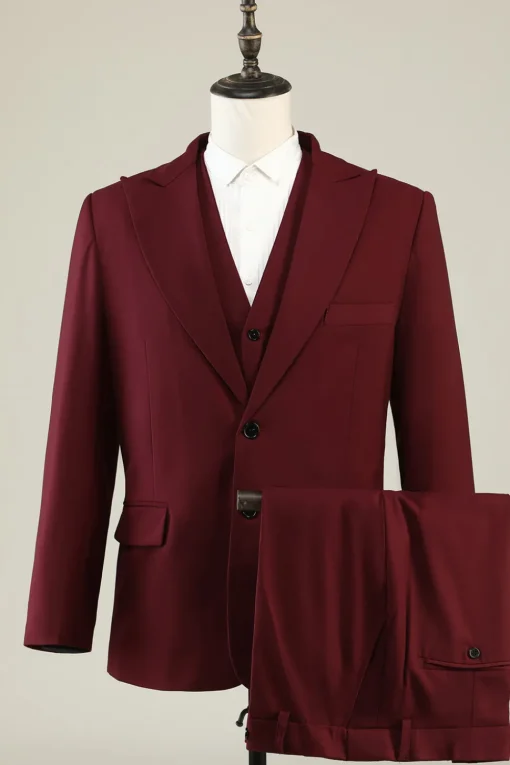 Burgundy Peak Lapel 3 Piece Men's Prom Suits