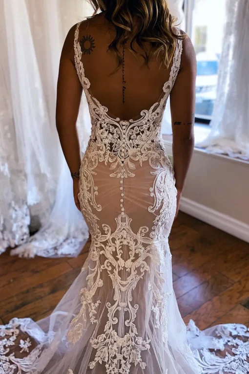 Champagne V-Neck Mermaid Long Lace Wedding Dress
