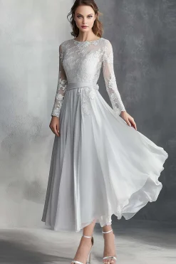 Chiffon Grey A Line Mother of the Bride Dress with Lace Appliques