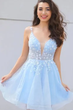 Cute A Line Deep V Neck Light Blue Short Prom Dress with Appliques