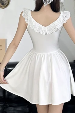 Cute A-Line V-Neck Short Mini White Graduation Dress