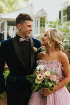 Dark Blue Shawl Lapel One Button 2-Piece Men's Prom Suits with Flower