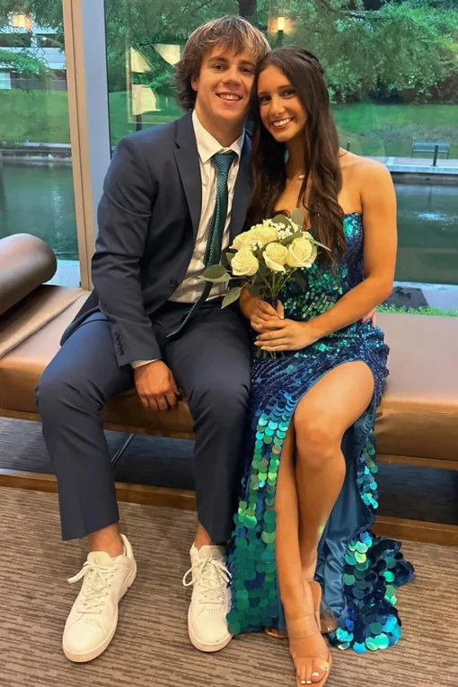 Dark Navy Notched Lapel One Button 2-Piece Men's Prom Suits with Pockets