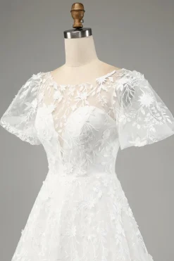 Ivory A-Line Puff Sleeves Wedding Dress with Appliques