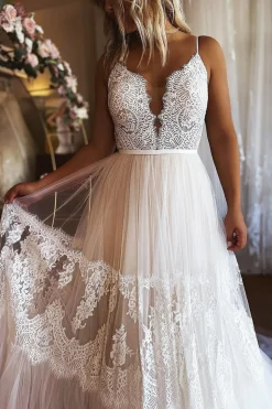 Ivory Boho A-Line Long Tulle Wedding Dress with Lace