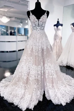 Ivory Lace A-Line Sweep Train Long Wedding Dress
