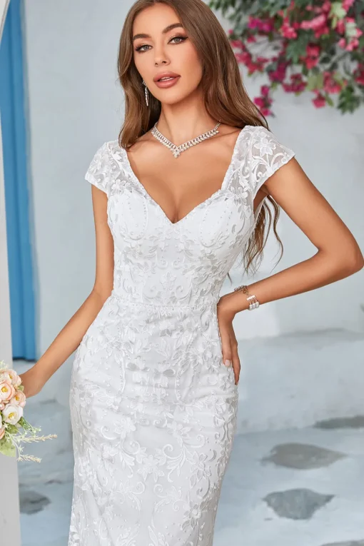 Ivory Mermaid Lace V-Neck Wedding Dress