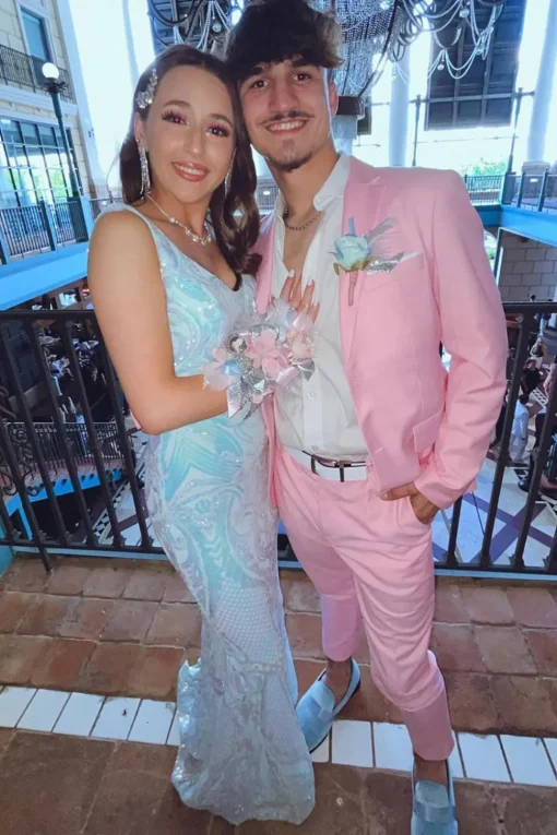 Notched Lapel Pink Men's Prom Suits