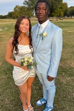 2 Pieces Light Blue Notched Lapel One Button Men's Wedding Suit