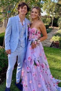 Pinstripe Light Blue Peak Lapel Single Breasted 3 Piece Men's Prom Suits