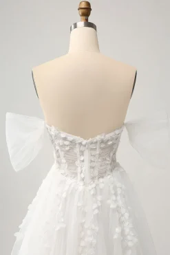 Princess Off The Shoulder Sweep Train Tulle Corset Wedding Dress with Appliques