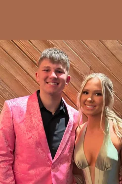 Shawl Lapel Pink Jacquard 2-Piece Prom Suits with One Button