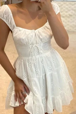 Sleeveless A Line White Graduation Dress