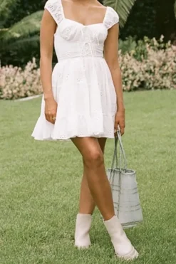 Sleeveless A Line White Graduation Dress
