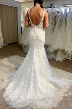Tulle Mermaid Spaghetti Straps White Long Wedding Dress with Appliques