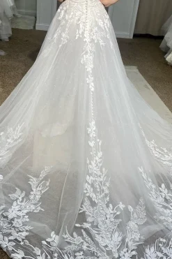 Tulle Off The Shoulder White Long Plus Size Wedding Dress with Appliques