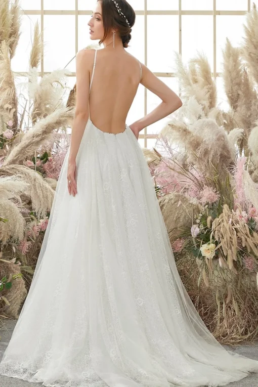 V neck Blackless Wedding Dress