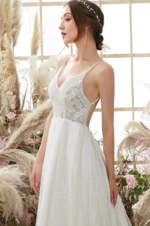 V neck Blackless Wedding Dress