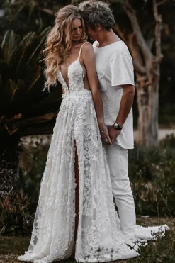 White Boho A-Line Wedding Dress with Appliques