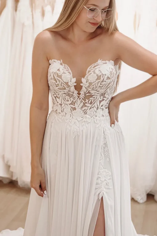 White Sweetheart Long Lace Boho Wedding Dress with Slit