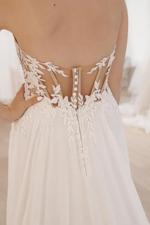 White Sweetheart Long Lace Boho Wedding Dress with Slit